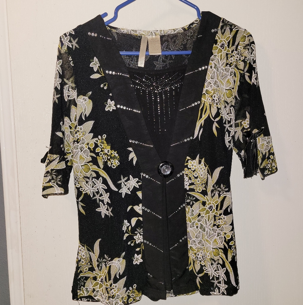 4/$20 Womens professional dress shirt
